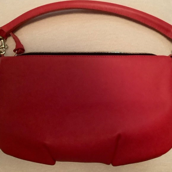 Clare V Petit Moyen Messenger Bag in Rouge - Picture 6 of 6